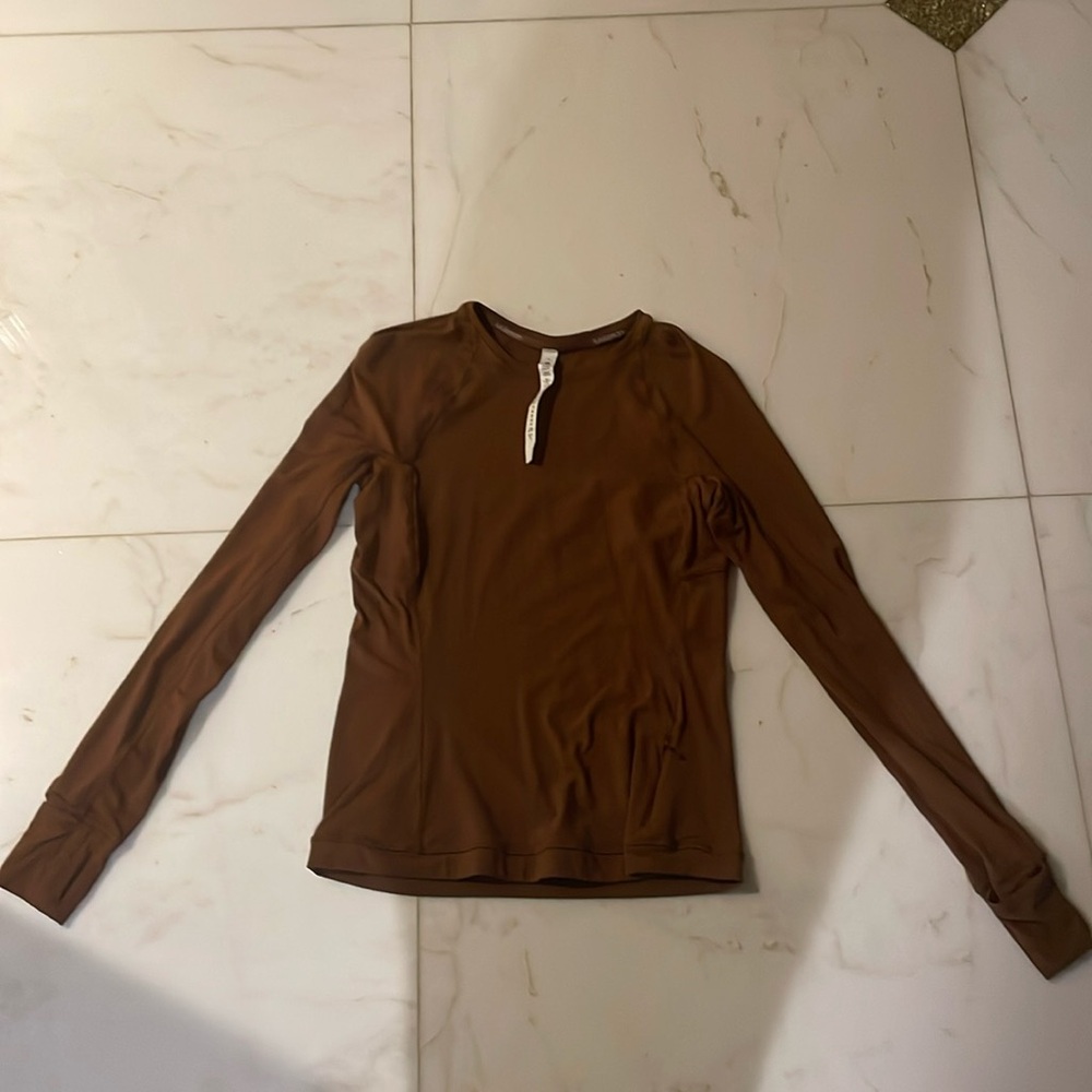 Brand- lululemon, Color- brown
